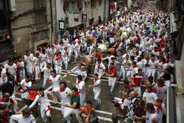 Primer encierro de San Fermín en el tramo de Estafeta