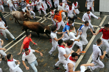 Primer encierro de San Fermín en el tramo de Estafeta