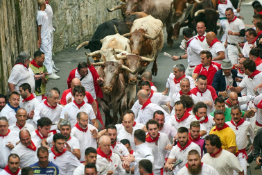 Primer encierro de San Fermín en el tramo de Santo Domingo