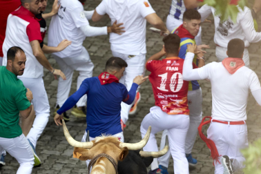 Primer encierro de San Fermín en el tramo de Telefónica