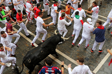 Primer encierro de San Fermín en el tramo de Estafeta
