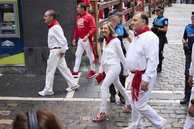 Primer encierro de San Fermín en el tramo de la curva de Mercaderes