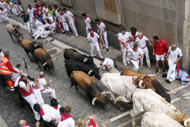 Primer encierro de San Fermín en el tramo de Casa Seminario