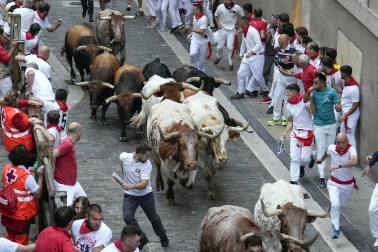 Primer encierro de San Fermín en el tramo de Casa Seminario