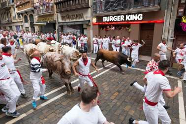 Primer encierro de San Fermín en el tramo de Mercaderes