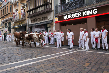 Primer encierro de San Fermín en el tramo de Mercaderes