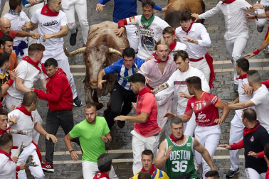 Fotos del primer encierro de San Fermín 2023, con toros de la ganadería La Palmosilla.