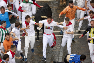 Fotos del primer encierro de San Fermín 2023, con toros de la ganadería La Palmosilla.