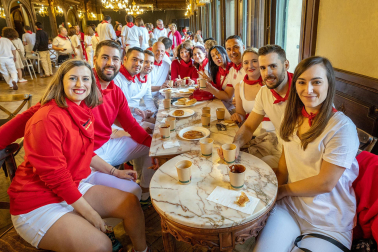 Imágenes del Baile de la Alpargata el 7 de julio