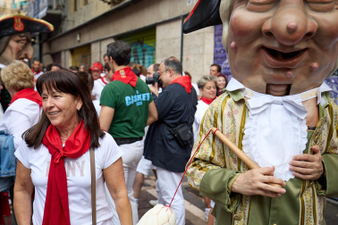 Foto de la comparsa de gigantes y cabezudos de San Fermín este viernes 7 de julio de 2023./