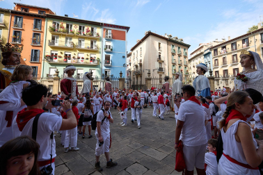 Foto de la comparsa de gigantes y cabezudos de San Fermín este viernes 7 de julio de 2023./