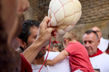 Foto de la comparsa de gigantes y cabezudos de San Fermín este viernes 7 de julio de 2023./