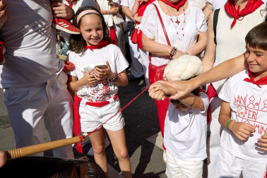 Foto de la comparsa de gigantes y cabezudos de San Fermín este viernes 7 de julio de 2023./