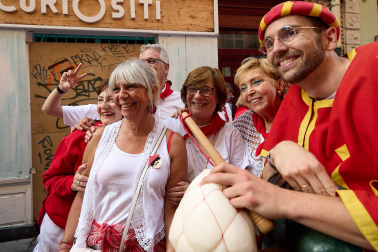 Foto de la comparsa de gigantes y cabezudos de San Fermín este viernes 7 de julio de 2023./