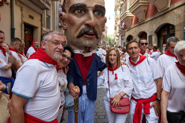 Foto de la comparsa de gigantes y cabezudos de San Fermín este viernes 7 de julio de 2023./