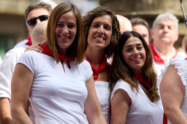 Foto de la comparsa de gigantes y cabezudos de San Fermín este viernes 7 de julio de 2023./