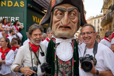 Foto de la comparsa de gigantes y cabezudos de San Fermín este viernes 7 de julio de 2023./
