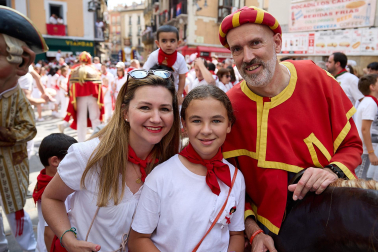 Foto de la comparsa de gigantes y cabezudos de San Fermín este viernes 7 de julio de 2023./