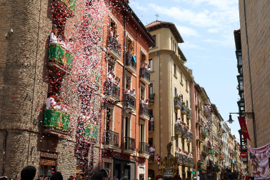 Foto de la comparsa de gigantes y cabezudos de San Fermín este viernes 7 de julio de 2023./