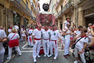 Foto de la comparsa de gigantes y cabezudos de San Fermín este viernes 7 de julio de 2023./