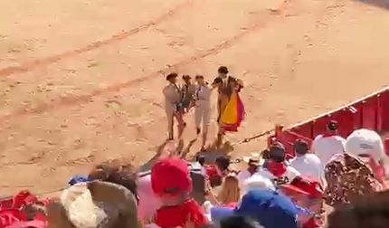 Cogida de Robleño en la corrida del 8