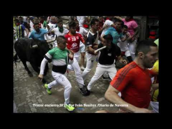 El sonido ambiente, la tensión de la carrera... todo grabado desde la óptica del fotógrafo de Diario de Navarra Iván Benítez en el encierro de Pamplona