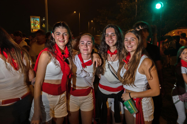 Público asistente a los fuegos artificiales del sábado 8 de julio