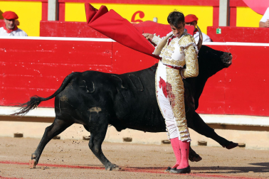 Imágenes de la tercera corrida de la Feria del Toro 2023 celebrada el domino 9 de julio