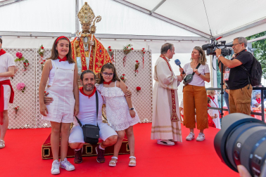 Fotos de la ofrenda foral a San Fermín.