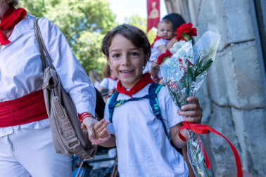 Fotos de la ofrenda foral a San Fermín.