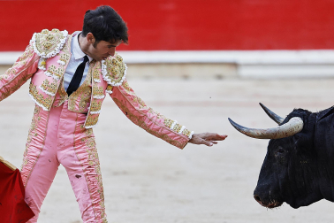 Fotos de la sexta corrida de la Feria del Toro San Fermín 2023./