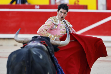 Fotos de la sexta corrida de la Feria del Toro San Fermín 2023./