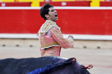 Fotos de la sexta corrida de la Feria del Toro San Fermín 2023./