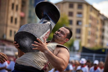 Fotos de la jornada de herri kirol este 13 de julio de los Sanfermines de 2023.