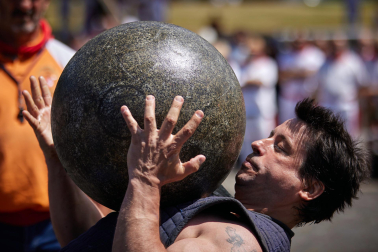 Fotos de la jornada de herri kirol este 13 de julio de los Sanfermines de 2023.