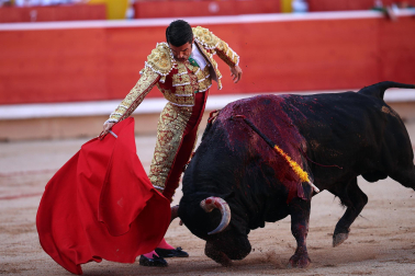 EMILIO DE JUSTO, en la séptima corrida de la Feria del Toro de San Fermín 2023./