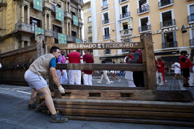 Retirada del vallado tras el último encierro de San Fermín