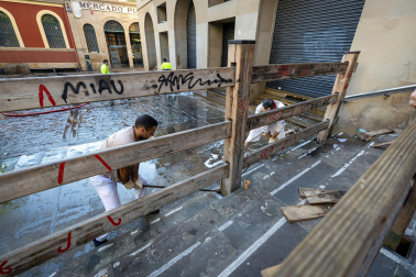 Retirada del vallado tras el último encierro de San Fermín
