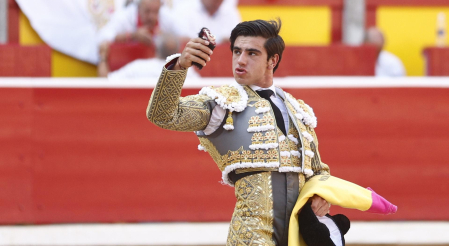 Jesús Enrique Colombo ha cortado una oreja en el primero de la tarde