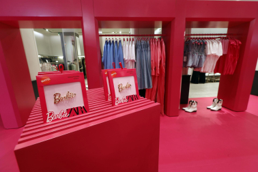 Fotos del estreno de la película 'Barbie' en Madrid.