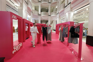 Fotos del estreno de la película 'Barbie' en Madrid.