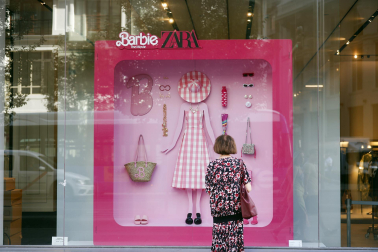 Fotos del estreno de la película 'Barbie' en Madrid.
