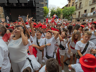 Fotos del inicio de las fiestas en Viana.
