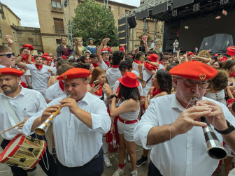 Fotos del inicio de las fiestas en Viana.