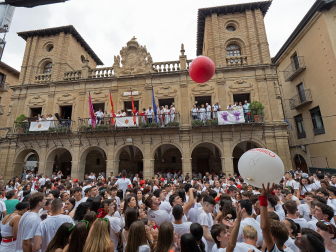 Fotos del inicio de las fiestas en Viana.