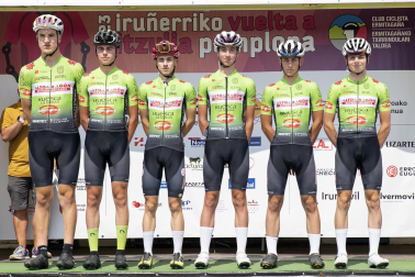 Presentación de equipos participantes en la Vuelta a Pamplona
