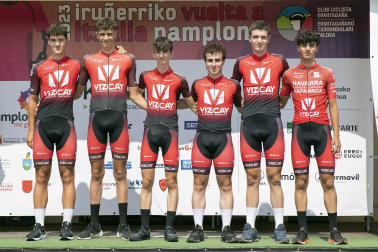 Presentación de equipos participantes en la Vuelta a Pamplona