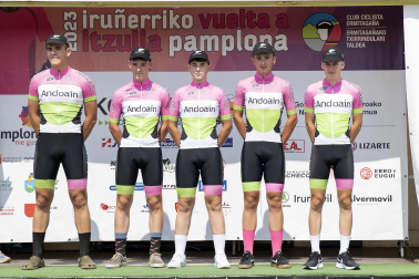 Presentación de equipos participantes en la Vuelta a Pamplona