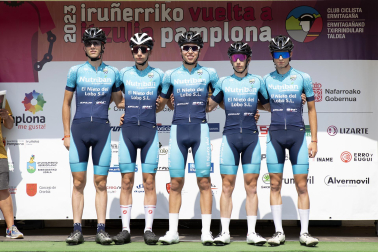 Presentación de equipos participantes en la Vuelta a Pamplona