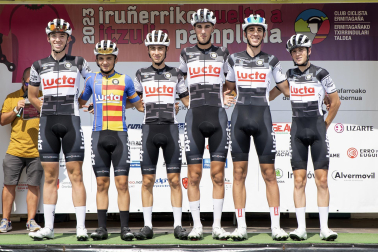 Presentación de equipos participantes en la Vuelta a Pamplona